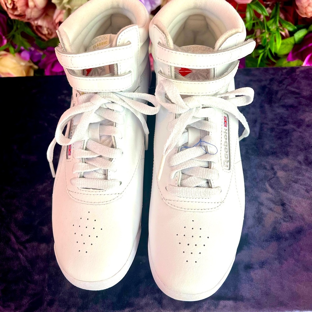 New Reebok Classic, size 7.5 Never worn. No tags or box.
